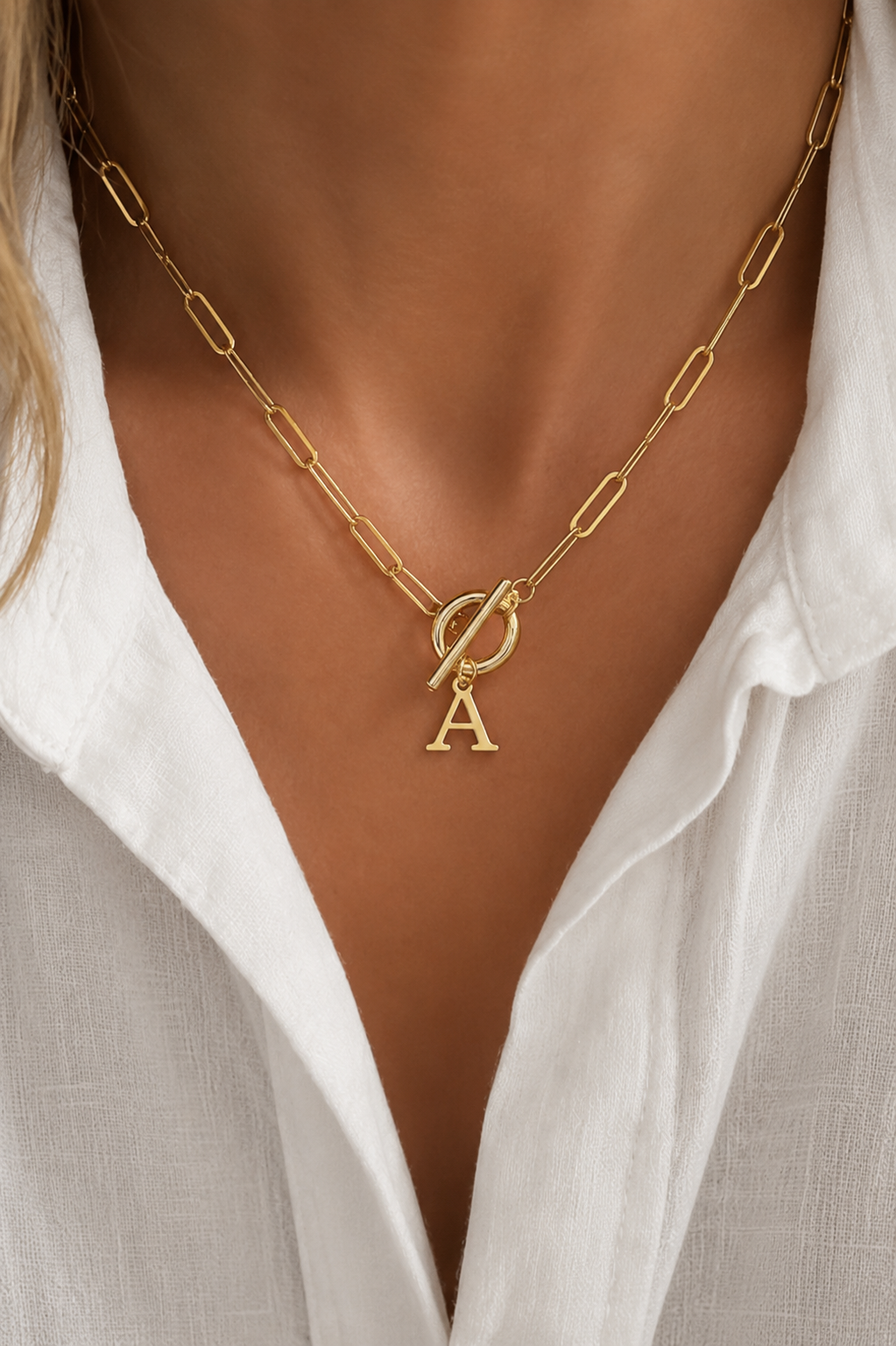 Collar con Inicial y Eslabones de Diseño