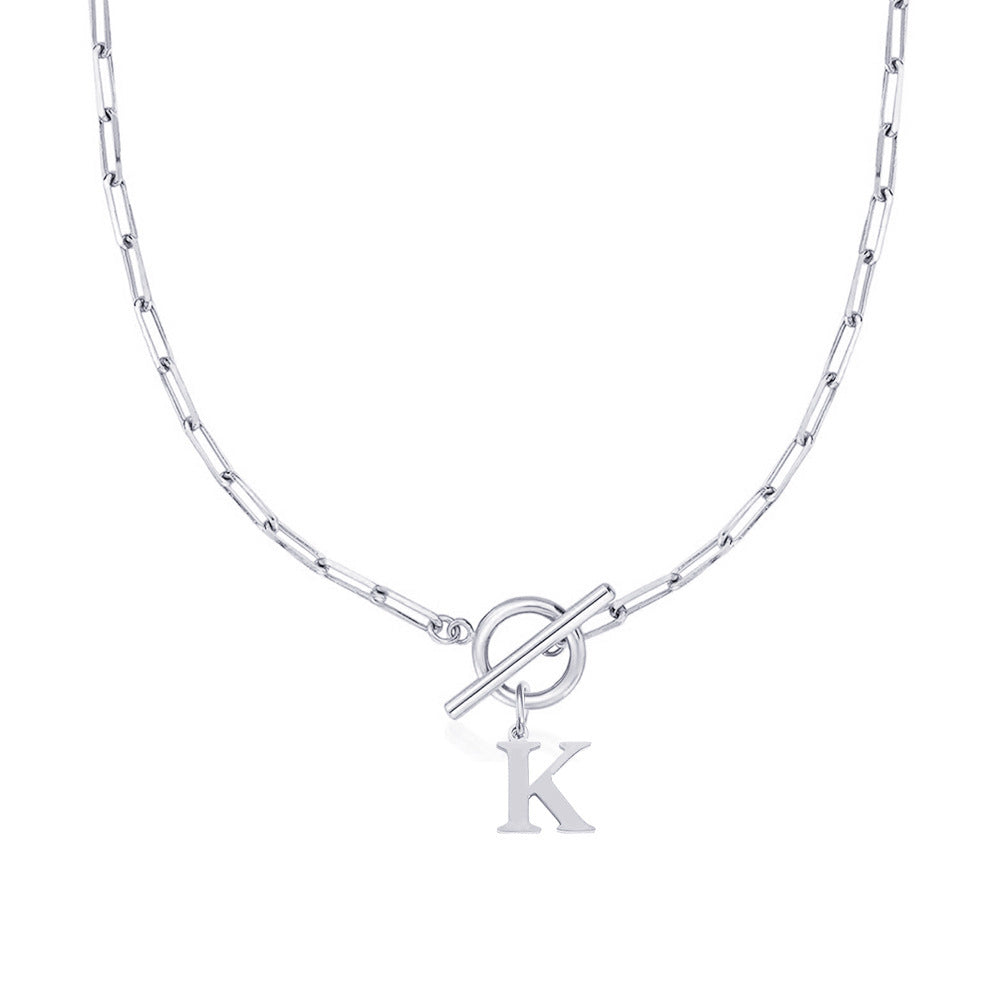 Collar con Inicial y Eslabones de Diseño