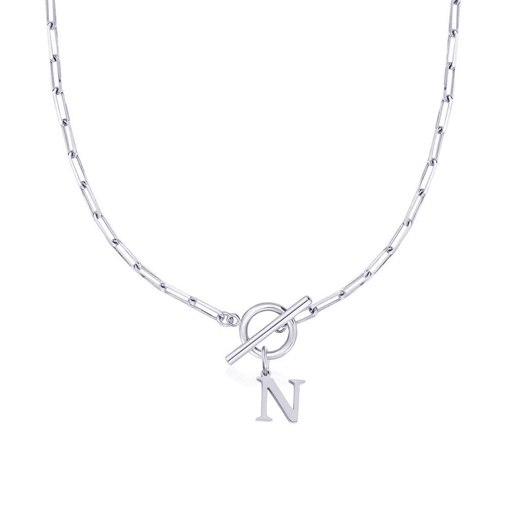 Collar con Inicial y Eslabones de Diseño