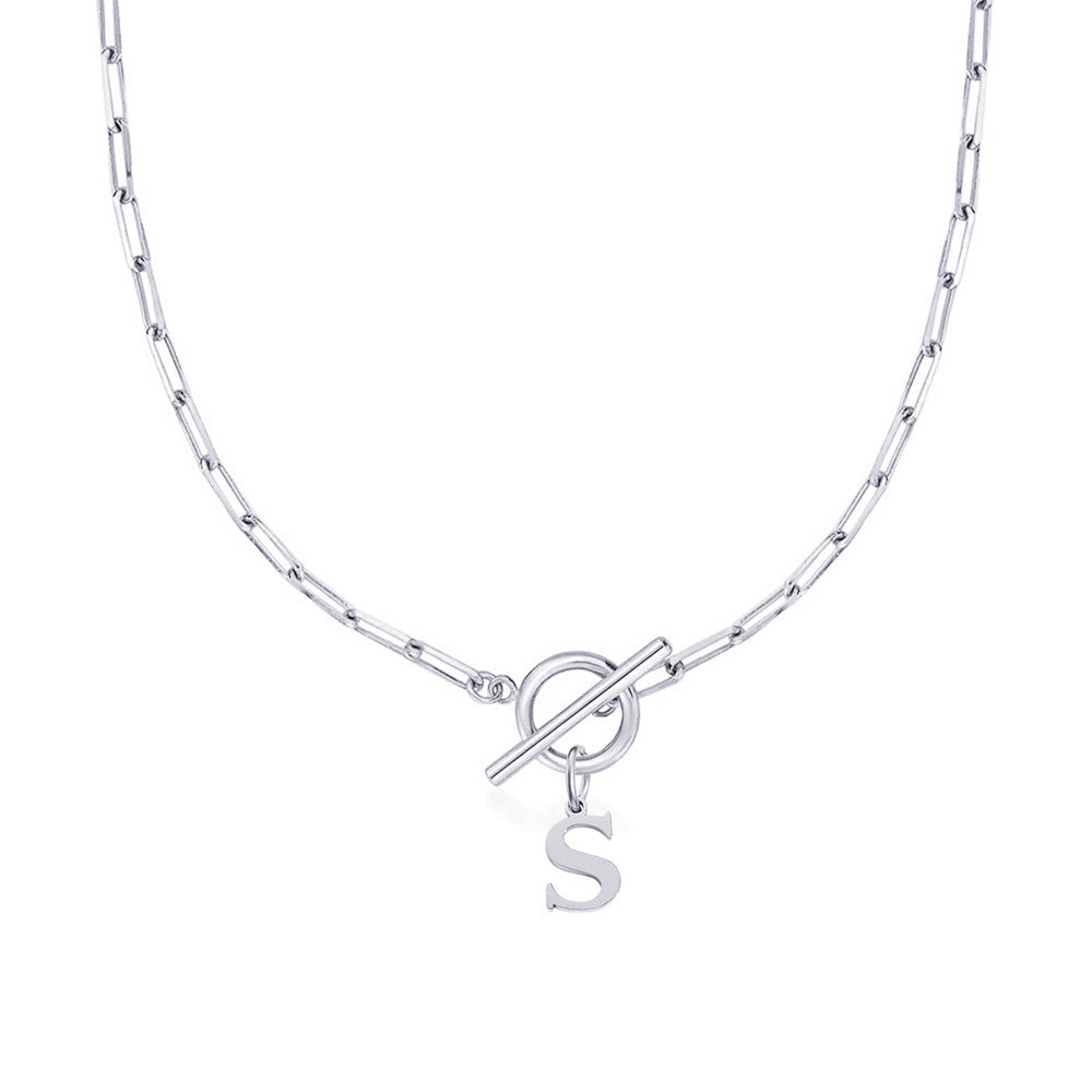 Collar con Inicial y Eslabones de Diseño