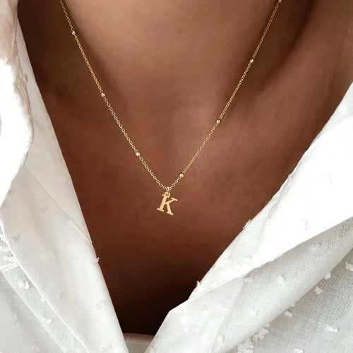 Collar Delicado con Inicial y Cadena